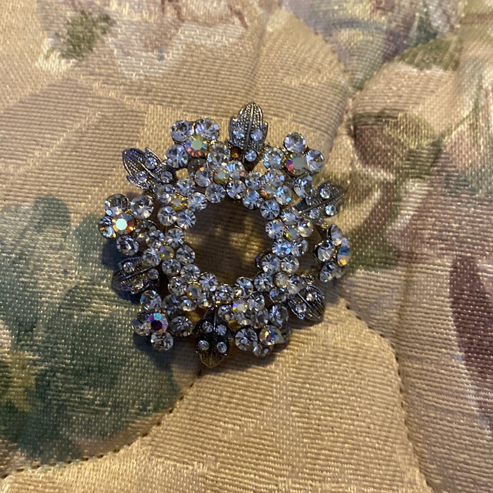 A very nice  Crystal Brooch